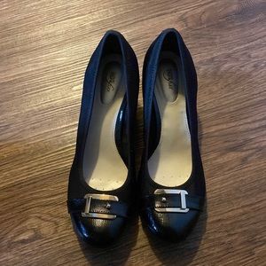 Alfani step and flex black heels/wedges, gold detail/buckle, size 10